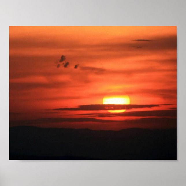 Röd himmel över dalen poster (Framsidan)
