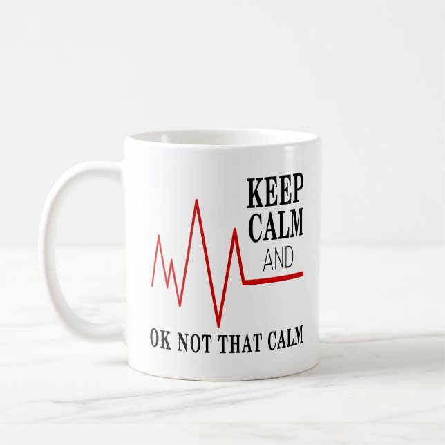 Röd hjärta klassar den lugnaa paramedicinska kaffemugg (Vänster)