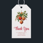 Röd jul Baubles med Holly Festive Tack Presentetikett<br><div class="desc">Juletiketter med illustration av vintage stil. Tre röda jultomter omgivna av grönt och bär. Snyggtens återutformning.</div>