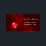 Röd jul Boll, Snöflingor, Röd Adressetikett<br><div class="desc">Jristmas boll med snöflingor på röd bakgrund. En elegant och en sofistikerad design.Anpassa med ditt namn och adress.</div>