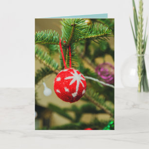 Röd julbauble för virkning helgkort
