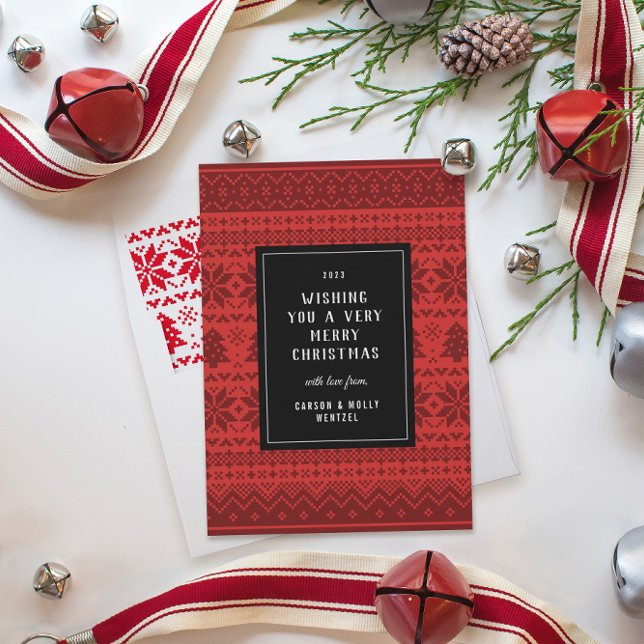 Röd julsötare Mönstrat Helgdag Card (Red Christmas sweater patterned card with black box in the middle with year, message and name text)
