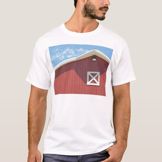 Röd ladugård tee shirt (Framsida)