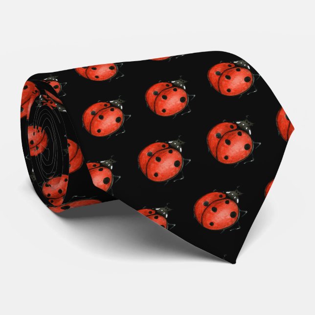 röd ladybug på svart slips (Rullad)
