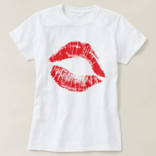 Röd läppstift smår-hånglar skjortan tee shirt