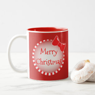 Röd mugg för kaffe för foto för pilbågegod ju