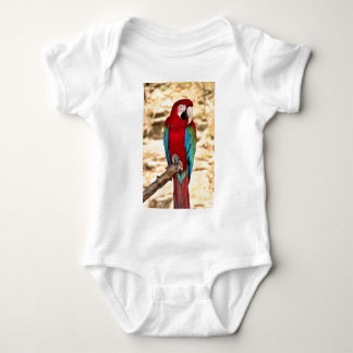 Röd och grön Macaw Tee