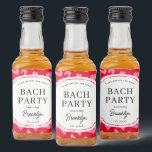 Röd och rosa djurtryck möhippa fest spritflaskor etikett<br><div class="desc">Fira bruden som ska bli och hennes sista dagar av ogift frihet med roliga och flirtiga etiketter för små flaskor sprit som har ett mönster av leopardfläckar i flickiga rött och rosa. Chic typografi är lätt att anpassa med dina evenemangsuppgifter och personliggöra de små flaskorna du väljer som välkomstpresent till...</div>