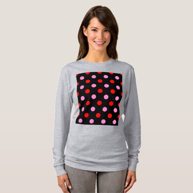 Röd och rosa på svart prickig design  t shirt (Hel framsida)