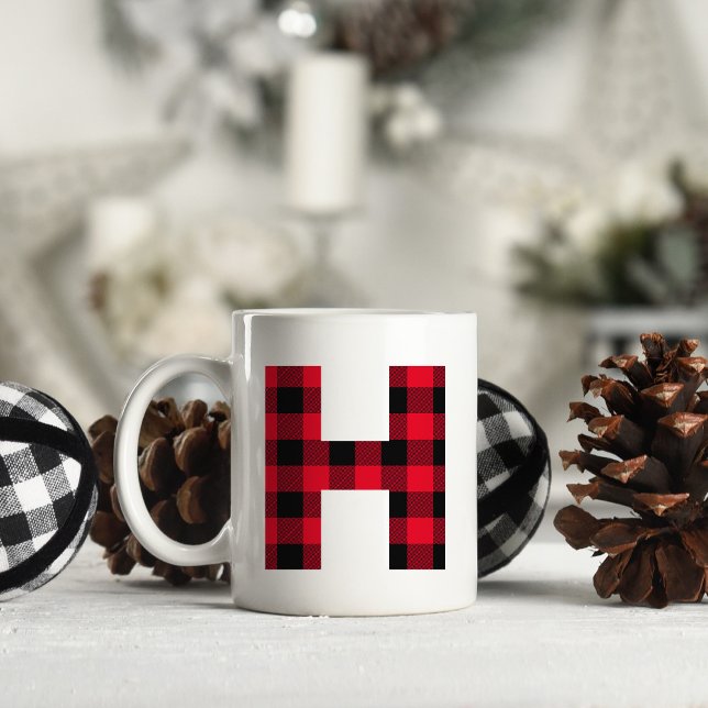 Röd och svart Buffalo-rutig fet bokstav H-monogram Kaffemugg (Letter H Monogram Christmas Coffee Cup)