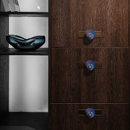 Röd och vit cykel knopp