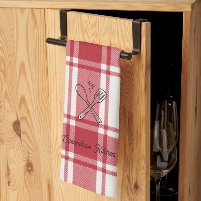 Röd och vit rutig present med eget namn kökshandduk (Thirds Fold)