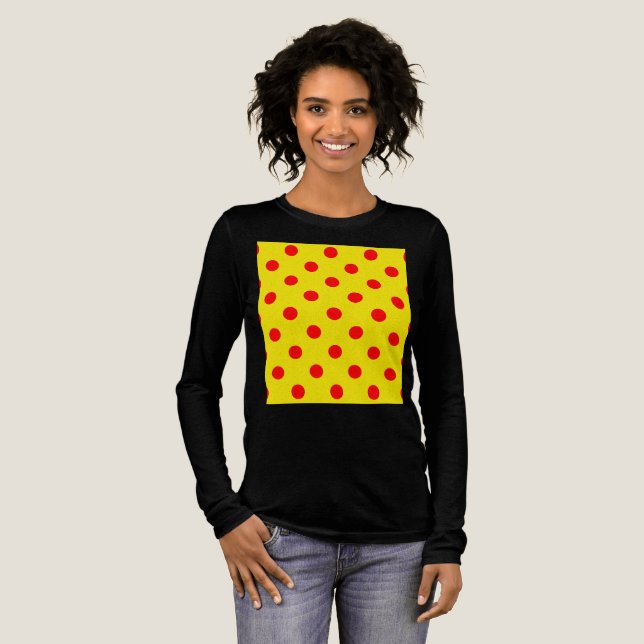 Röd på gul prickig mönsterdesign  t shirt (Hel framsida)