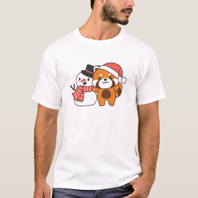 Röd panda med Snögubbe i vinter för jul T Shirt (Framsida)