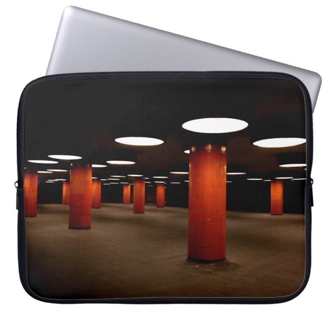 RÖD POST UNDER TÄCKNINGSLJUS KVÄLL KVÄLL LAPTOP FODRAL (Framsidan)