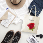 Röd ros Bridesmaid Namn Tygkasse<br><div class="desc">Elegant personligt bröllp till väskan med röd ros i vattenfärg. Det är mycket enkelt att anpassa,  med information om dina personuppgifter.</div>
