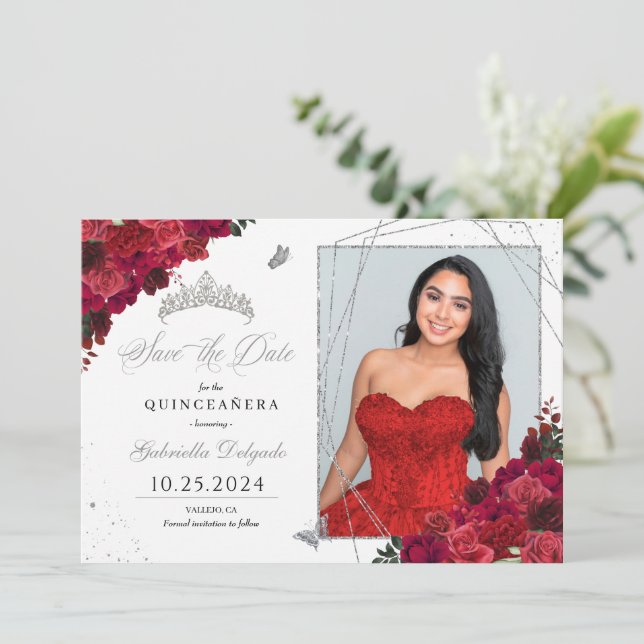 Röd ros fotokort Quinceañera Spara datum Inbjudningar (Stående Fram)