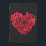 Röd ros Heart Black iPad Mini Skydd<br><div class="desc">Vackra petaler från röd ros och ro i form av ett hjärta som står ut mot en svart bakgrund. Utformning på olika elektroniska,  mobila,  platta,  laptop sleeve och fodral.</div>