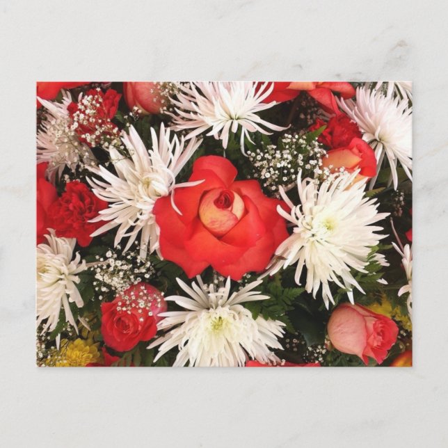Röd ros och vita blommor bukett vykort (Framsida)