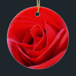 Röd ros Ornament Romantic Ro Dekoration<br><div class="desc">Romantiska Ro-prydnadsföremål Helgdag Classic Flower-Dekorationer Vacker romantisk jul Ger Hanukkah Neutralt Helgdag Keepsakes & Gifts for Friend Family Manar Women Kids Home & Office Original Röd ros Nondenominational Dekoration Art Snyggtar Holiday Greetings jul/Hanukkah Cards & Nonsecular Helgdag Gifts Design av Kim Hunter. Se www.kimhunter.ca för många fler Onlineer för kort...</div>