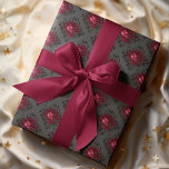 Röd ros Sparkly Black Mörk Blommigt Wrapping Pappe Presentpapper<br><div class="desc">vintage av elegant är glatt svart rullningsarbete med mörk ruby röd ros. Gör en underbar multifunktionsförpackning papper. Fungerar bra för Alla hjärtans dag,  årsdagar och födelsedagar. Den här eleganten är perfekt för fläkt av blommigt av moody mörk och elegantens gotiska estetik.</div>