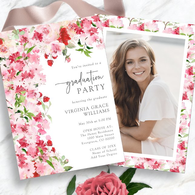 Röd Rosa Blommigt Studentfest Inbjudningar (Watercolor Red Pink Floral Photo Graduation Party Invitation by Painted Paperie
)