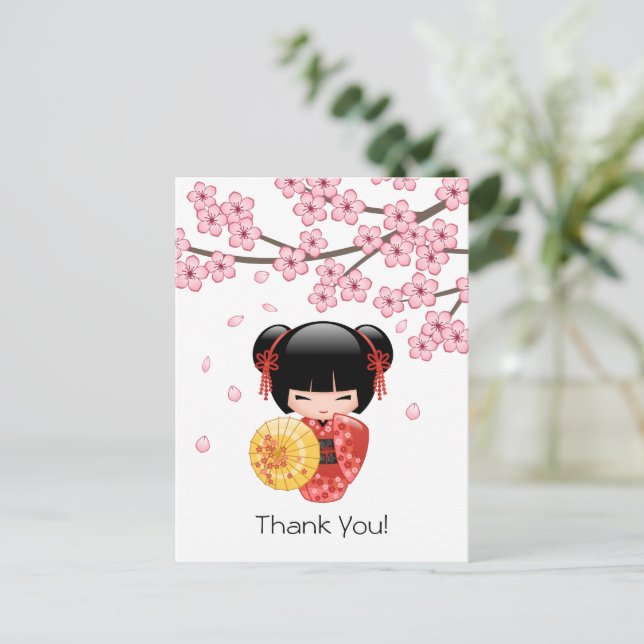 Röd Sakura Kokeshi-docka - Söt Geisha Tack Vykort (Stående Fram)