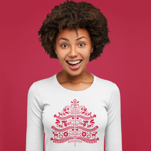 Röd skandinavisk folklig konst Nordisk julgran T Shirt