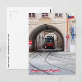Röd spårvagn i Pragas gamla stad - Tjeckien Vykort