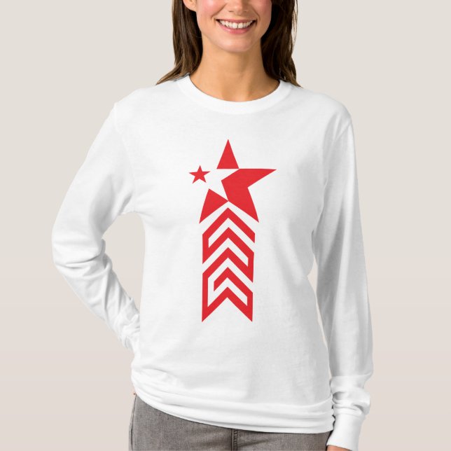 Röd stjärna med fjädrande pilar t shirt (Framsida)
