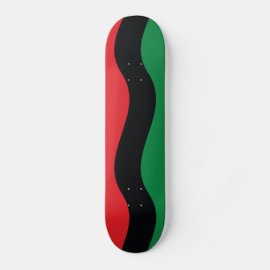 Röd, svart & grön flagga mini skateboard bräda 18,7 cm
