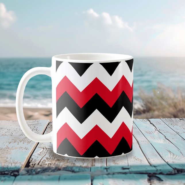 Röd Svart och Vit Sicksack Kaffemugg (Red Black and White Zigzag Coffee Mug)