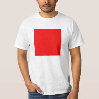 röd t shirt