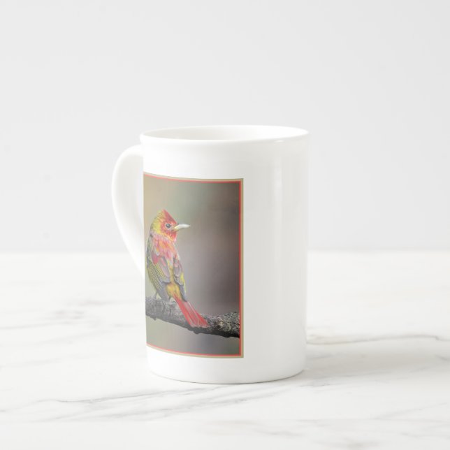 Röd tangara ruggar - Originalfotografi Benporslin Mugg (Framsida vänster)
