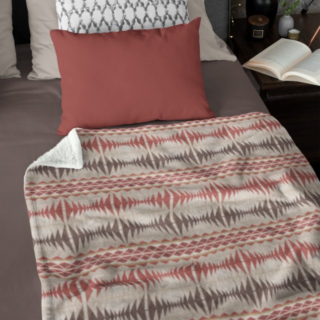 Röd Taupe Beige Mörkbrun Tribal Artmönster Fleecefilt (Skapare uppladdad)
