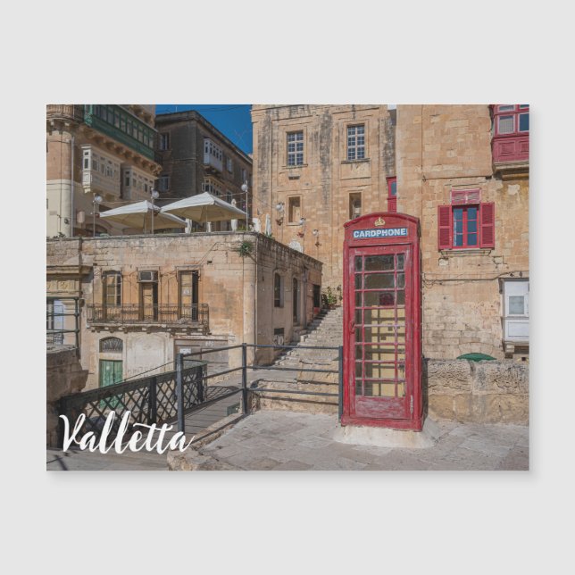 Röd telefonkiosk i Valletta Malta (Framsida)