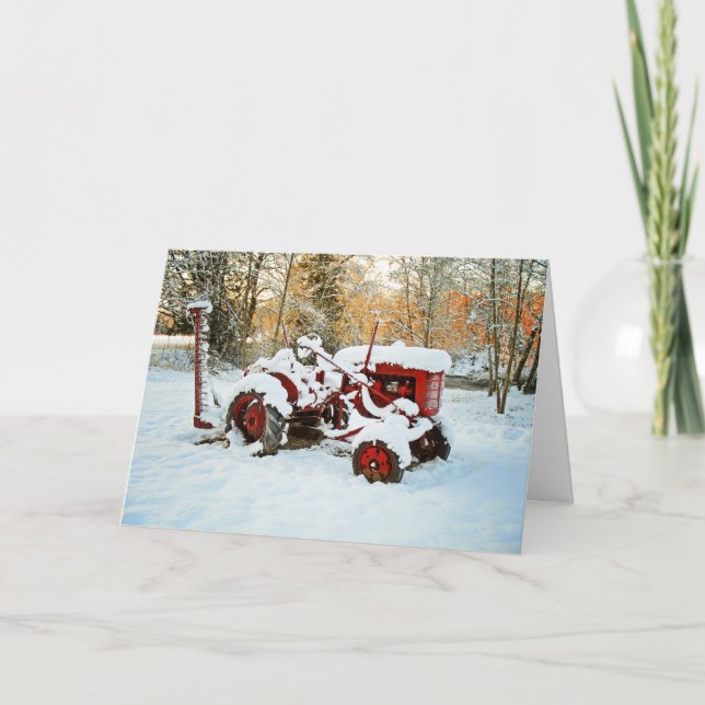 Röd traktor i Snö-kort Helgkort (Framsida)