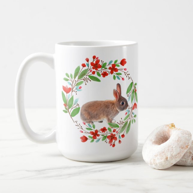 Röd vallmofrand med kanin/Vår Stil Kaffemugg (Med munk)