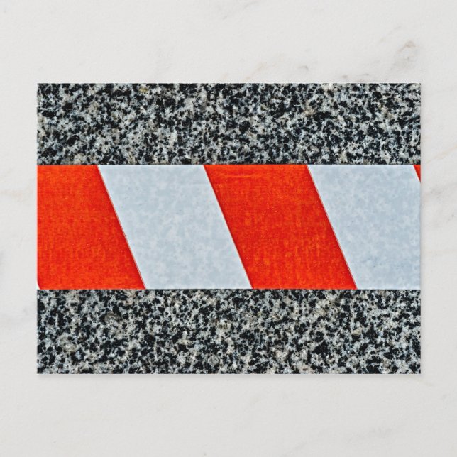 Röd varningstejp över granatsten vykort (Framsida)