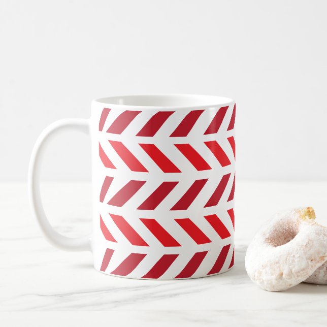 Röd vinröd rand chevron sicksack-mönster kaffemugg (Med munk)