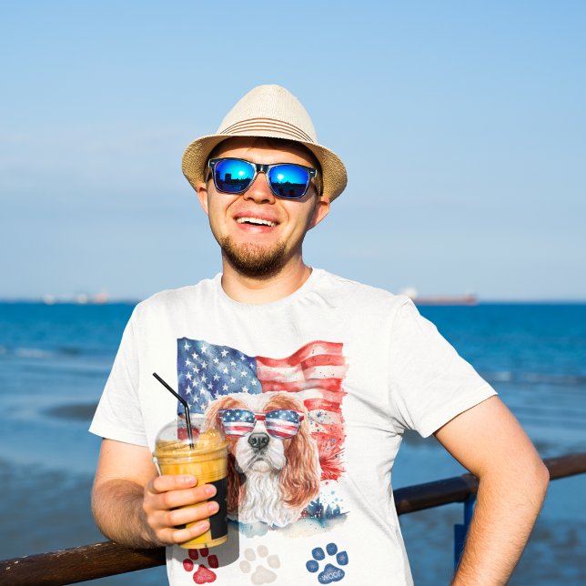 Röd Vit Blå Cavalier Spaniel Hund 4:e Juli T Shirt (Skapare uppladdad)