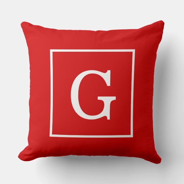 Röd vit infattad initialmonogram kudde (Framsida)