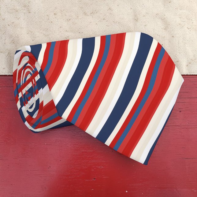 Röd, vit och blå randig patriotisk slips (Skapare uppladdad)