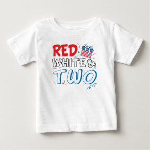 Röd vit och två fjortonde juli Småbarn födelse T Shirt