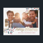 Röda bär i guld Foto Ram | God Jul Vykort<br><div class="desc">Det här fantasifulla och festliga julkortet har en fotoram,  vinterbär och önskar God Jul och Gott Nytt År! Lägg till ett andra foto,  din returadress och ett förtryckt anpassat meddelande för enkel och snabb julsändning.</div>