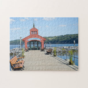 Röda båset i Seneca Sjö Pussel