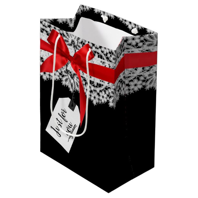 Röda bladet vid Snöre (Framsidan Vinklad)