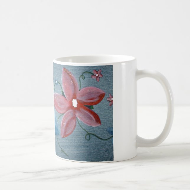 Röda blommor för stora blått kaffemugg (Höger)