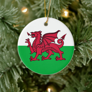 Röda drakens keltiska flagga i Wales & walesare Julgransprydnad Keramik