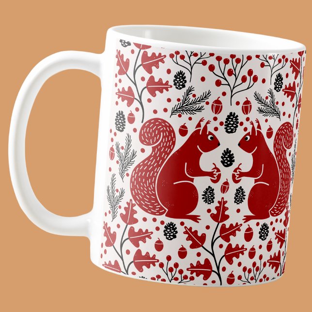 Röda ekorrar i skogen kaffemugg (Red squirrel in the forest arts and crafts style coffee mug)
